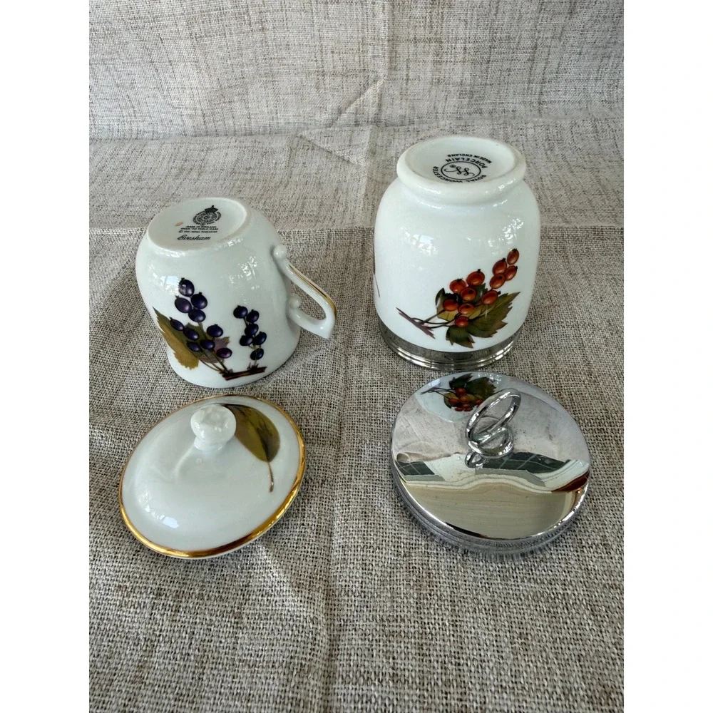 Royal Worcester Egg Coddlers Set of 2 White Excellent Evesham Gold Chrome